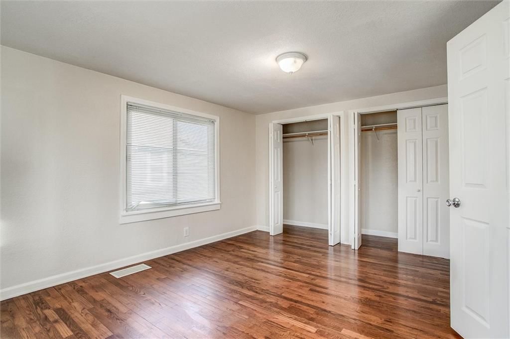 1416 W College Street — photo 24