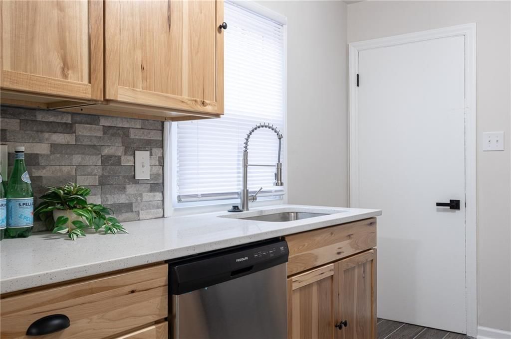 1301 NE 67th Terrace — photo 14