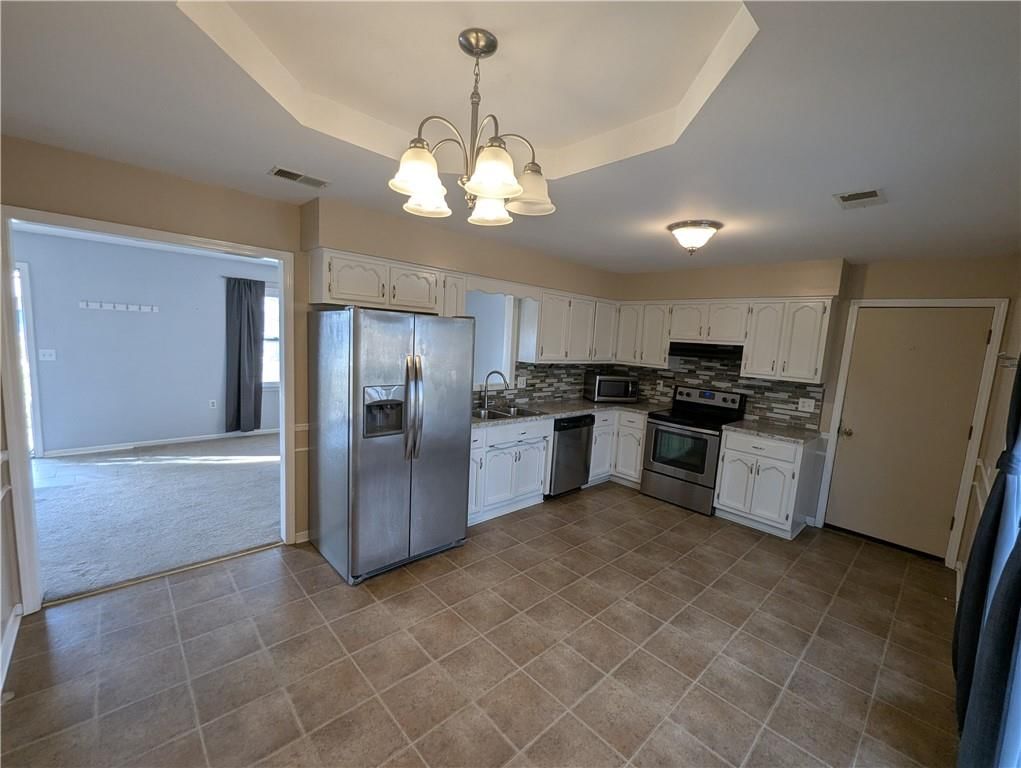 22113 S Fawn Drive — photo 9
