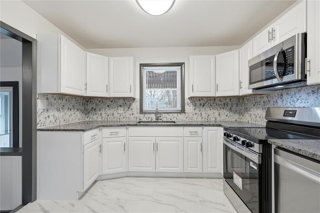 2929 S Northern Boulevard — photo 7