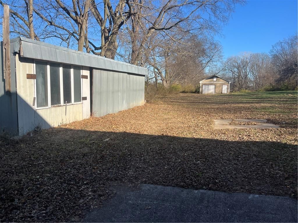707 S Jones Road — photo 16