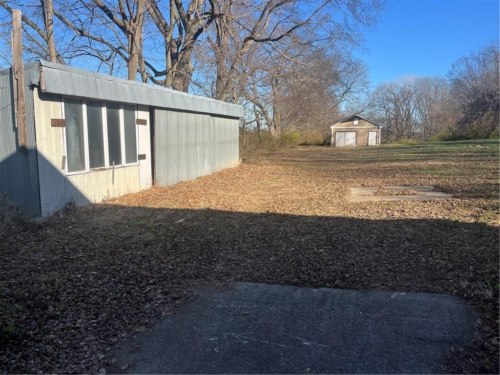 707 S Jones Road — photo 17