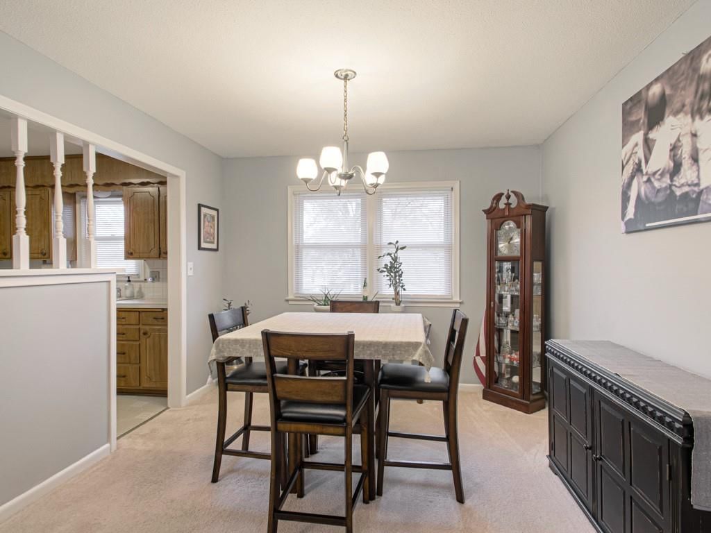 6908 NW Belvidere Parkway — photo 10