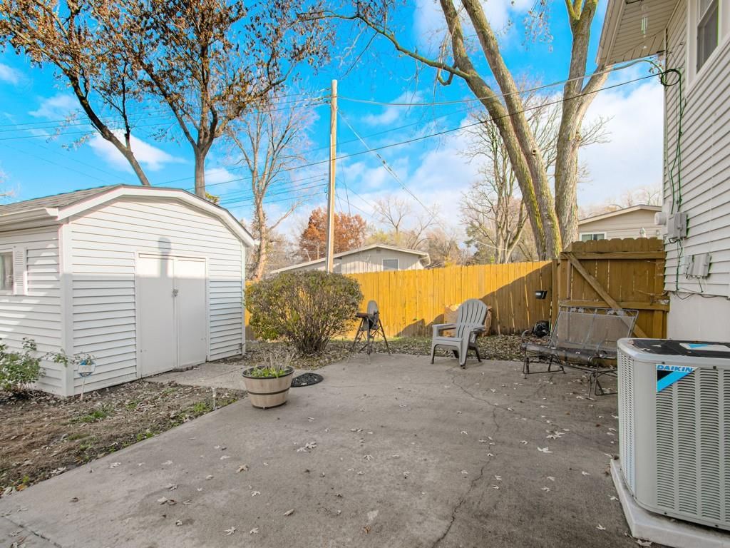 6908 NW Belvidere Parkway — photo 26