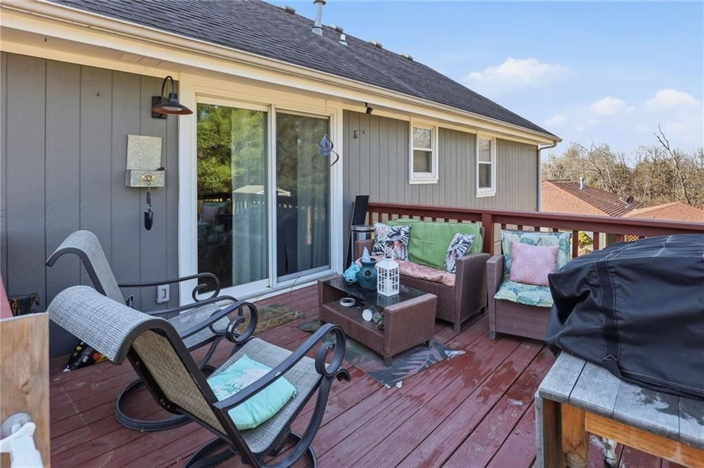 1004 Robin Street — photo 24
