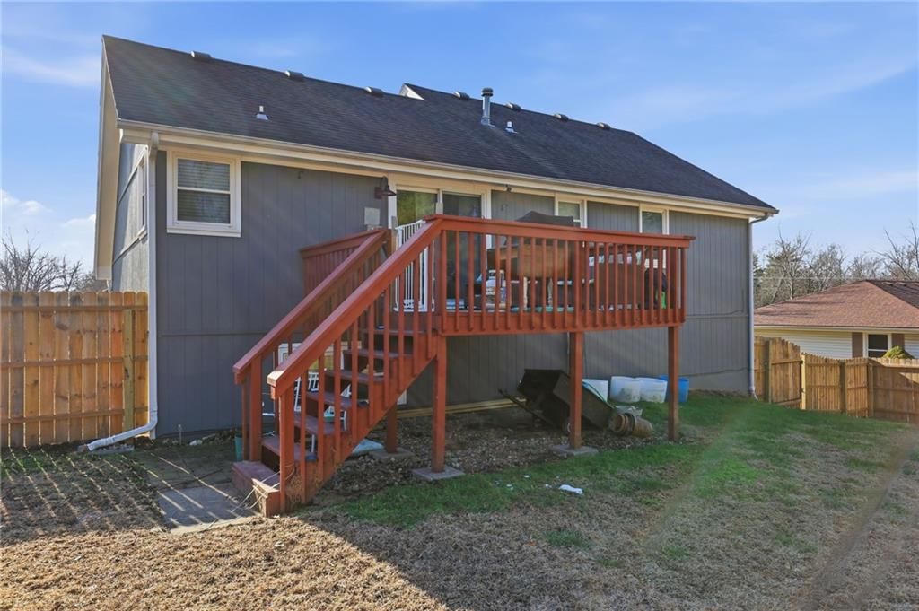 1004 Robin Street — photo 26