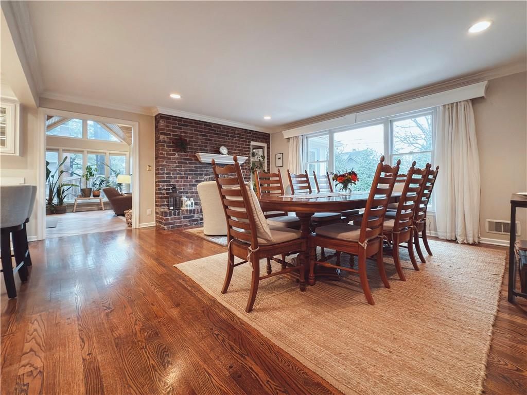 7905 Fontana Street — photo 17