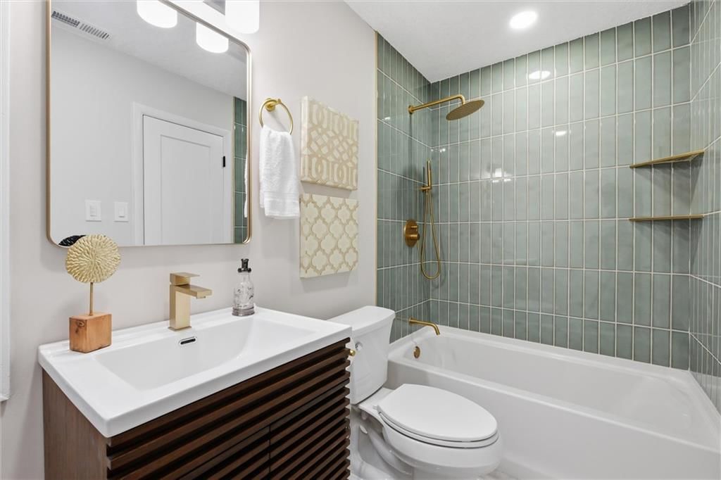 7736 Briar Street — photo 33
