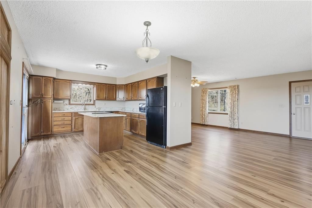 1055 E 900th Road — photo 7