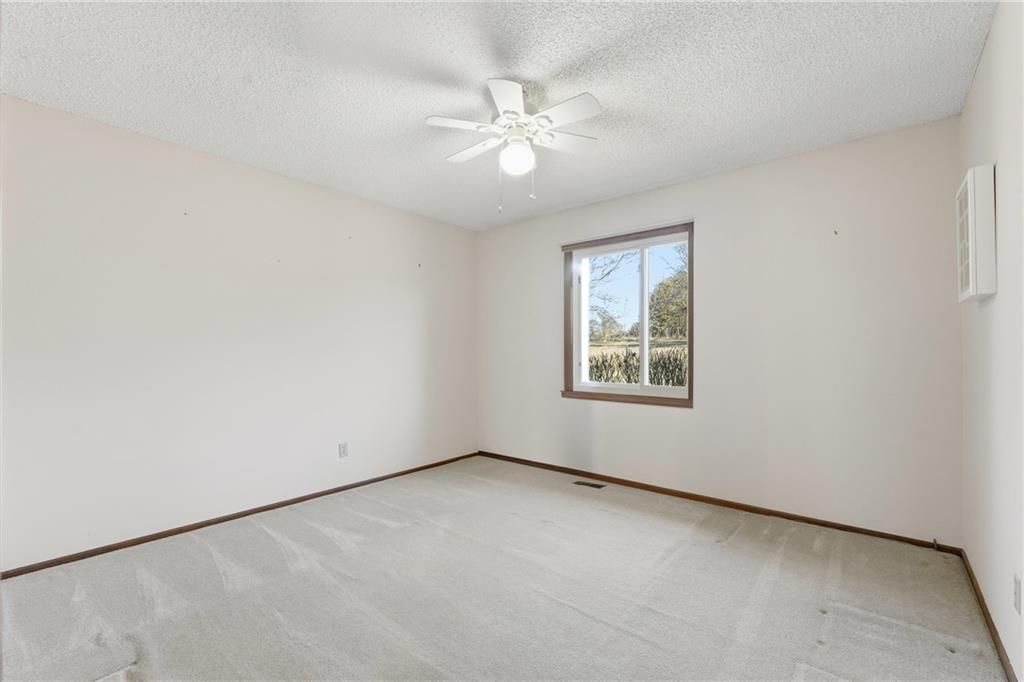 1055 E 900th Road — photo 12