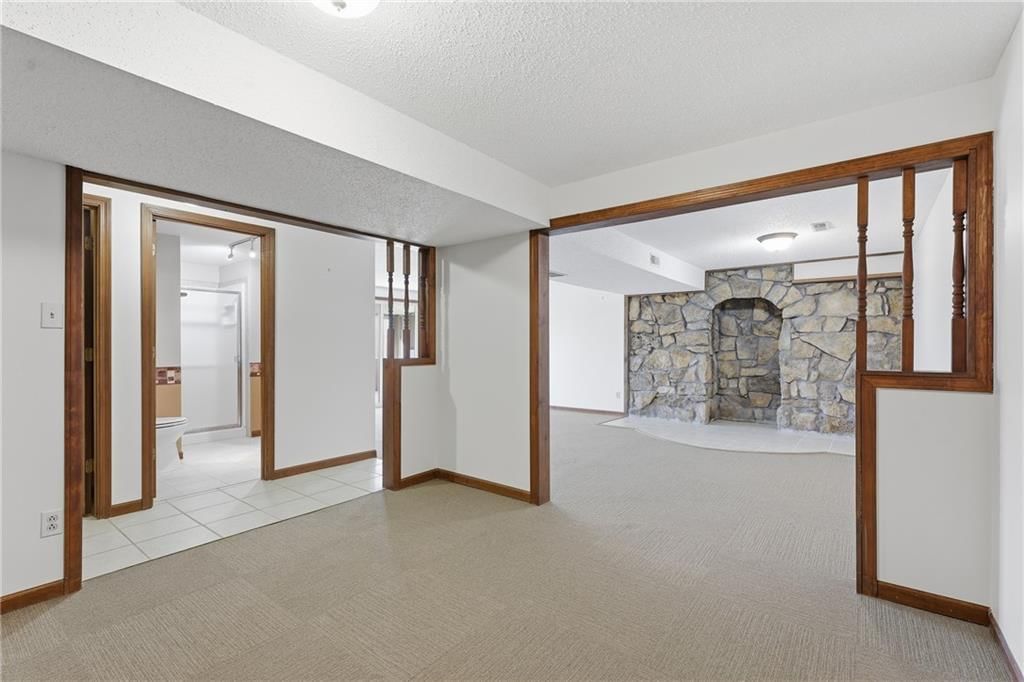1055 E 900th Road — photo 17