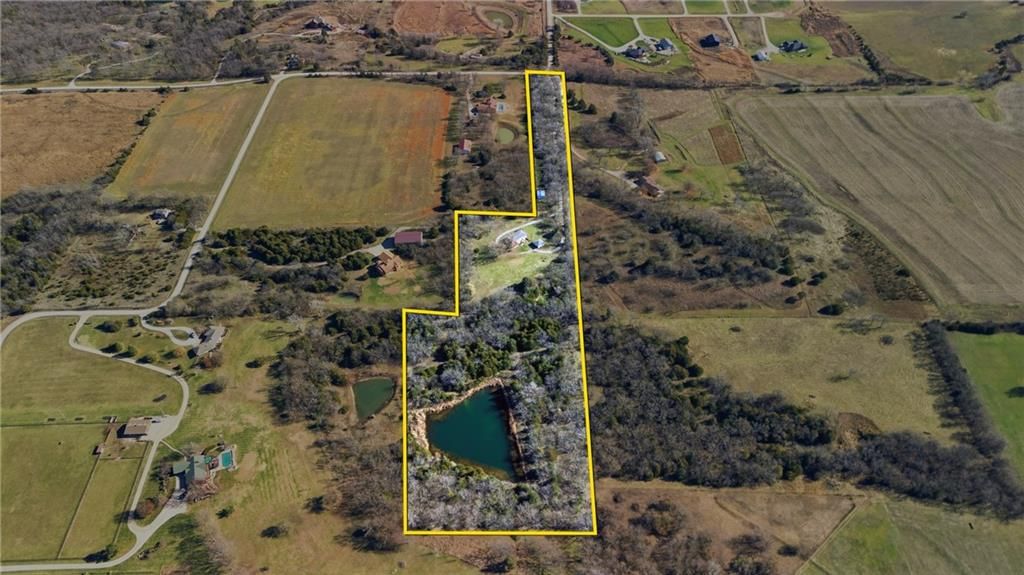 1055 E 900th Road — photo 31