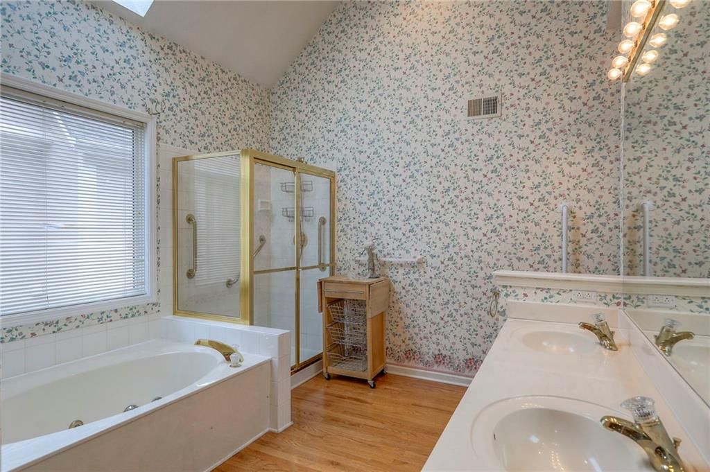 5327 W 122nd Terrace — photo 13
