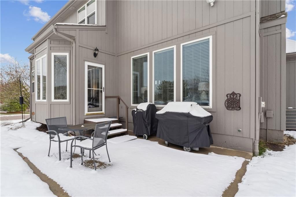7702 W 145th Terrace — photo 54