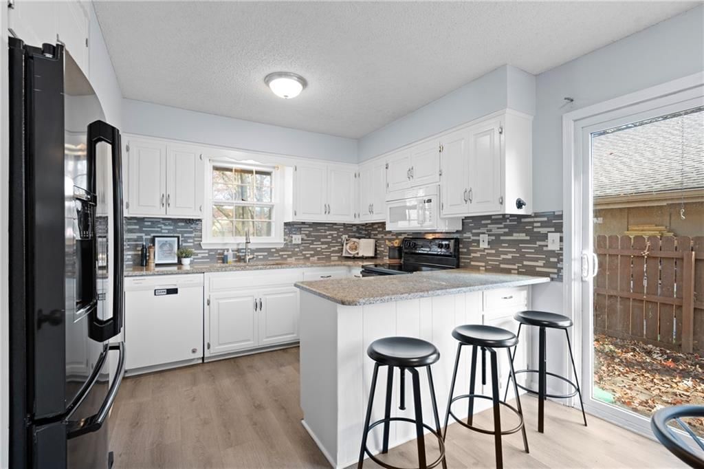 10236 Edelweiss Circle — photo 8