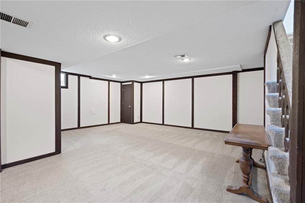 10236 Edelweiss Circle — photo 17