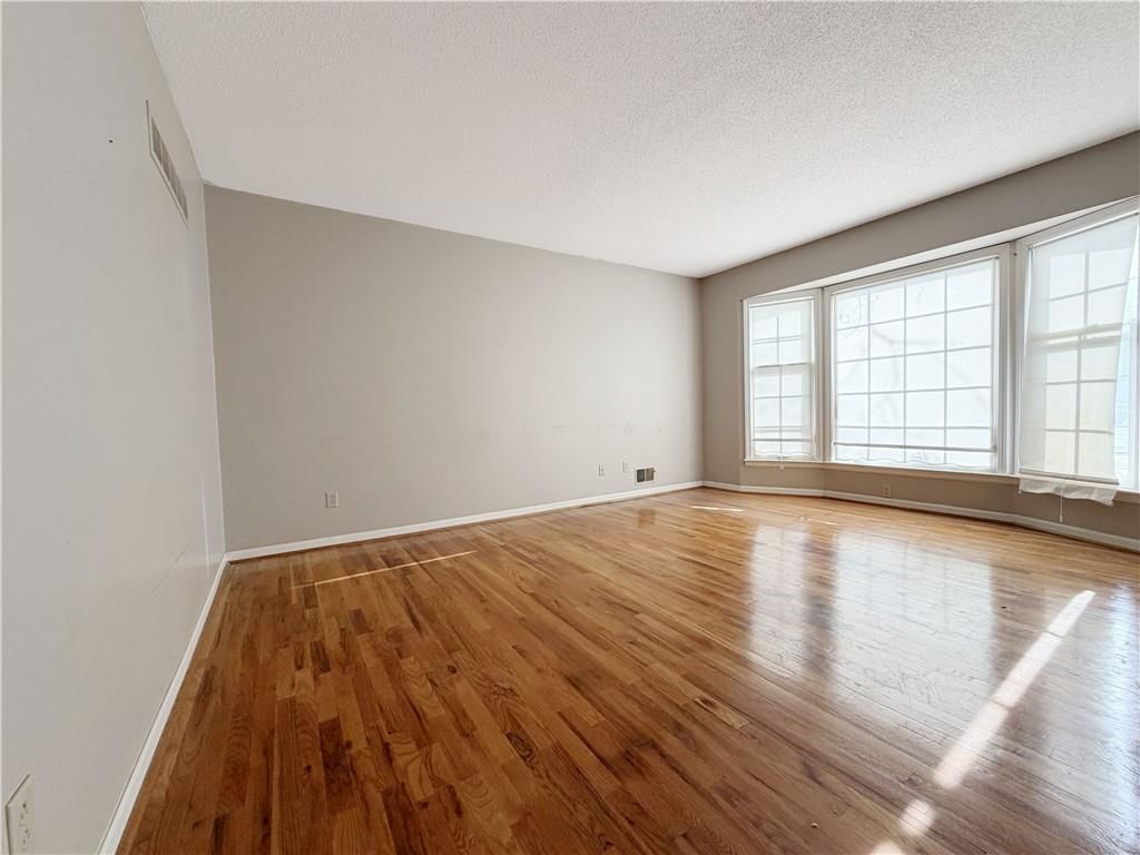 103 NW Golfview Drive — photo 6