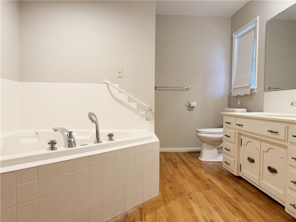 103 NW Golfview Drive — photo 11