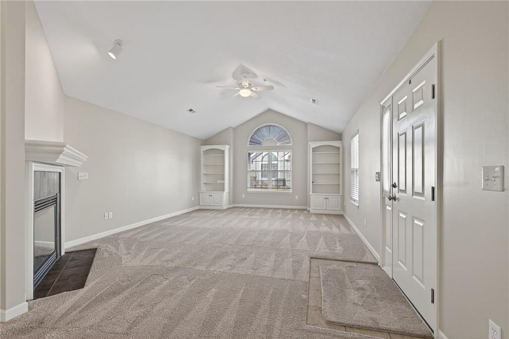 7132 Hedge Lane Terrace — photo 4