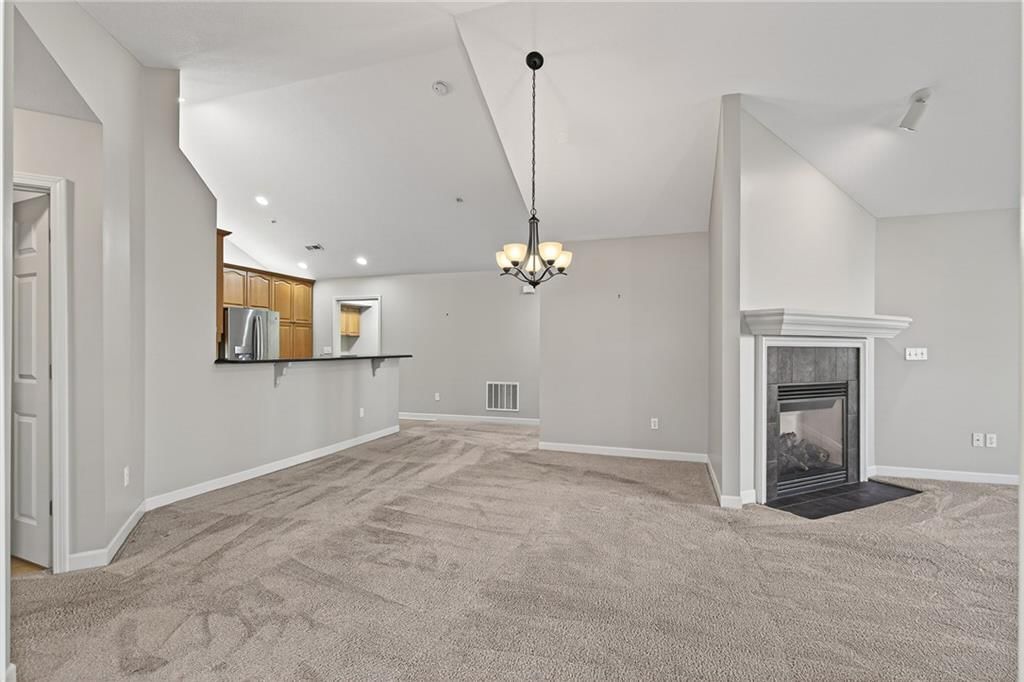 7132 Hedge Lane Terrace — photo 9
