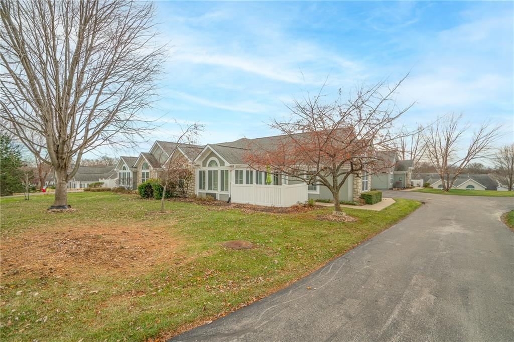 7132 Hedge Lane Terrace — photo 32