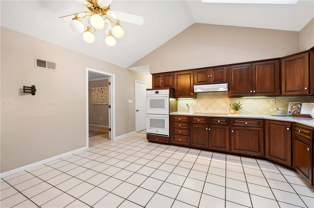 10061 Hardy Street — photo 12