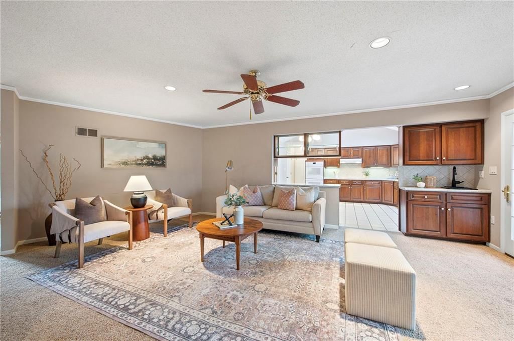10061 Hardy Street — photo 17