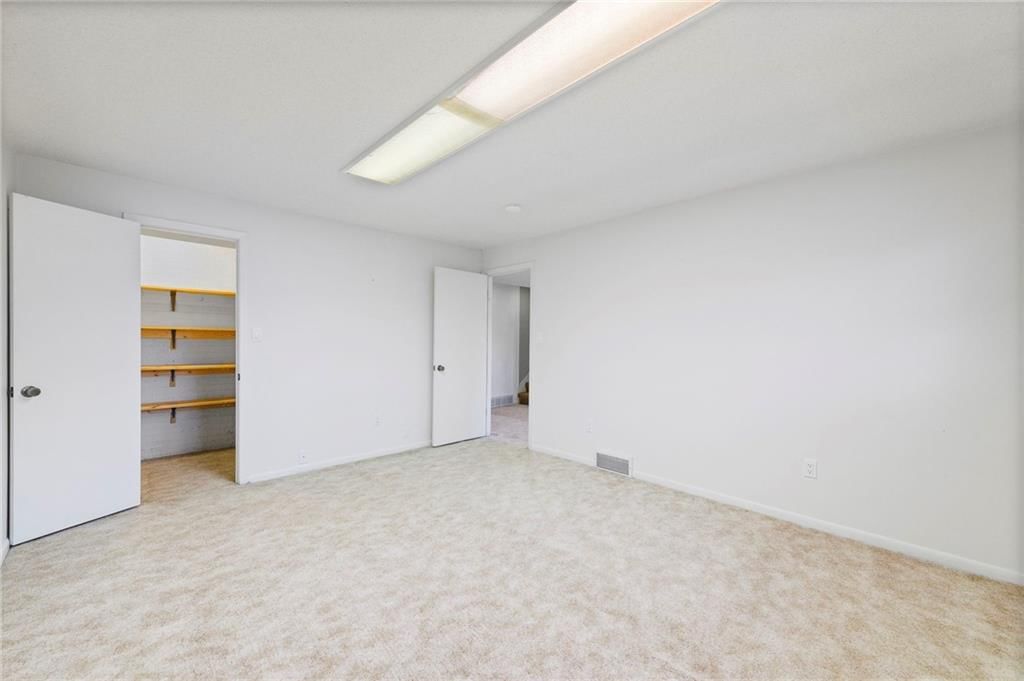 10061 Hardy Street — photo 32