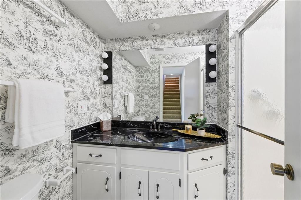 10061 Hardy Street — photo 34