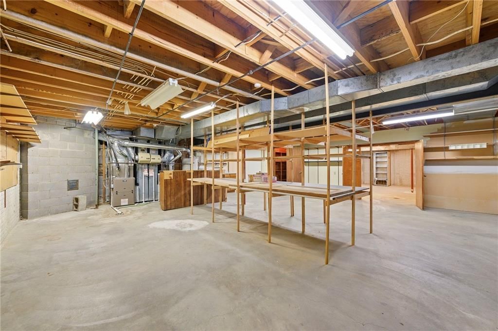 10061 Hardy Street — photo 41