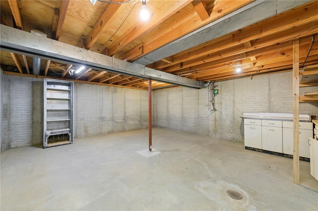 10061 Hardy Street — photo 43