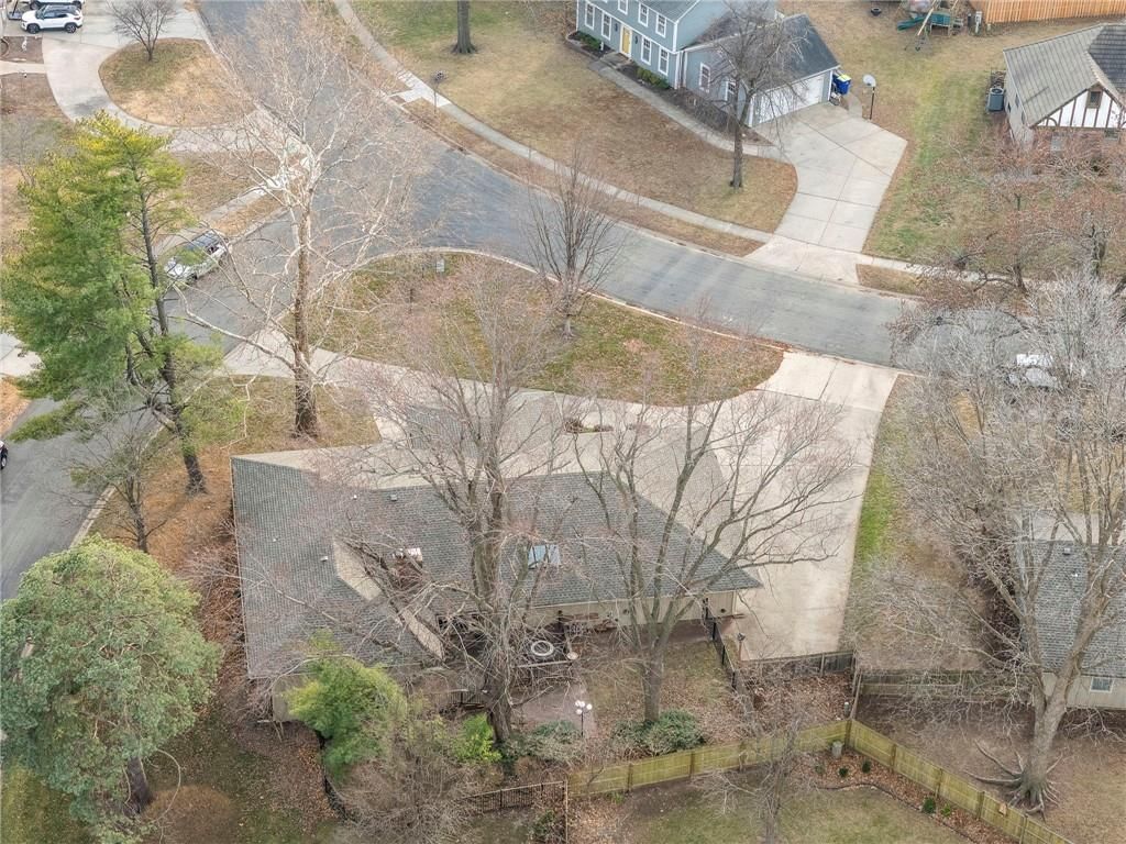 10061 Hardy Street — photo 53