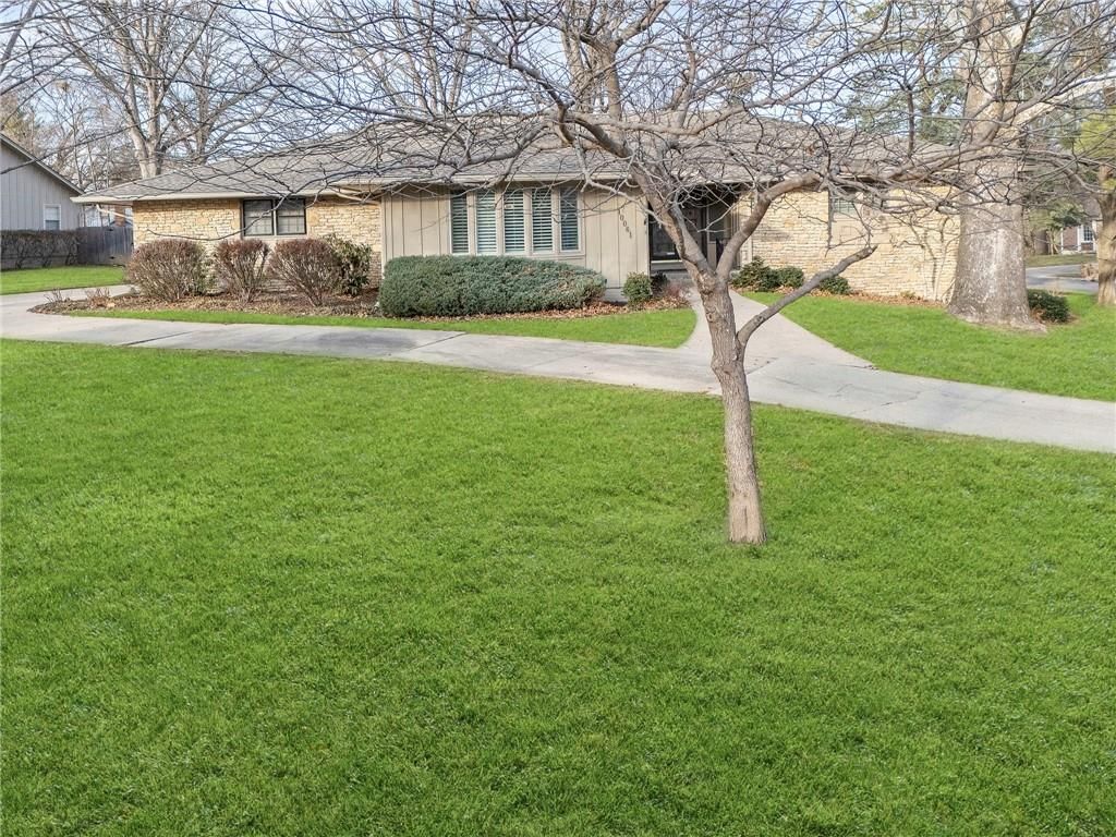 10061 Hardy Street — photo 67