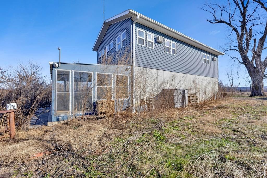 21400 Johnson Drive — photo 2