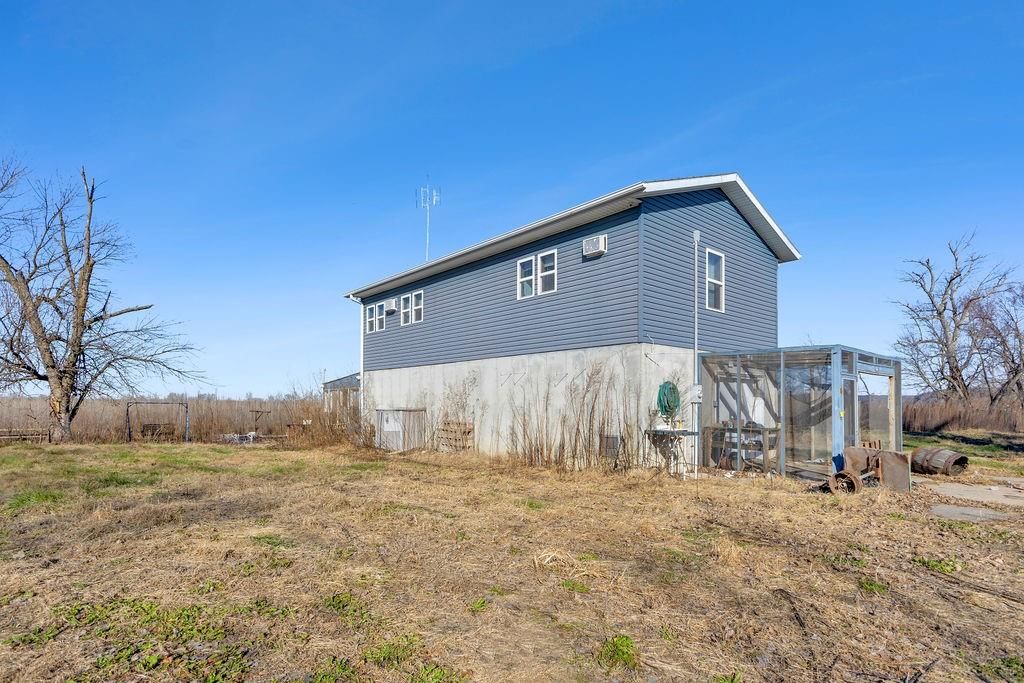 21400 Johnson Drive — photo 3