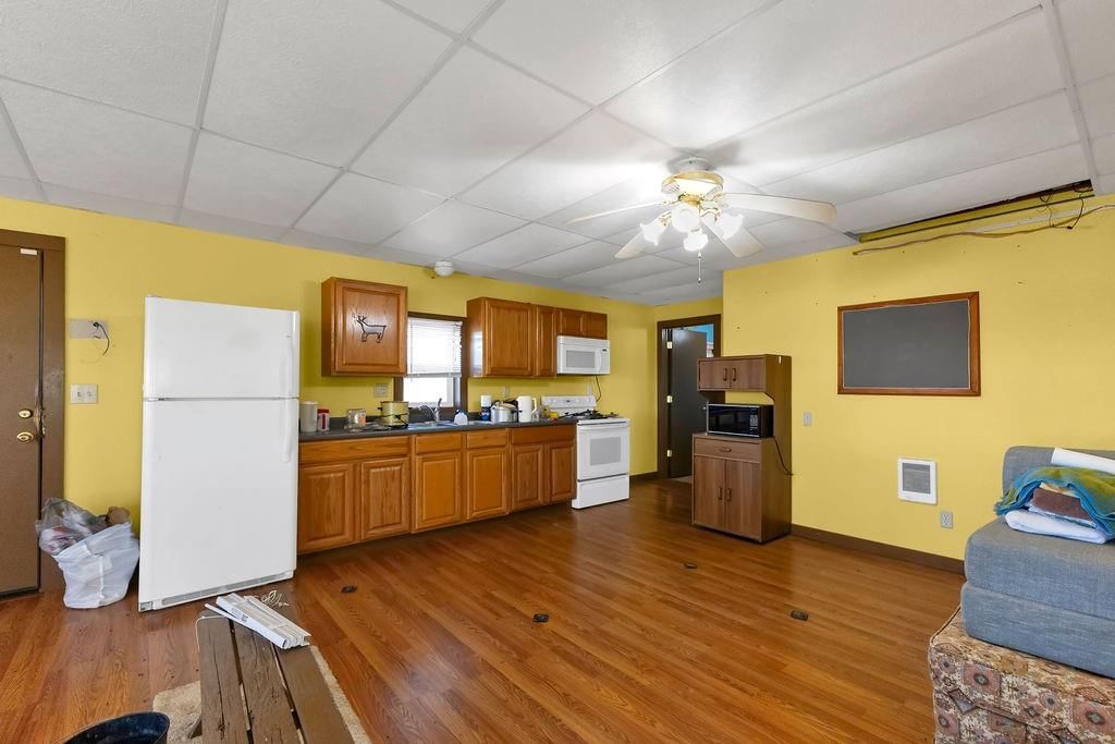 21400 Johnson Drive — photo 6