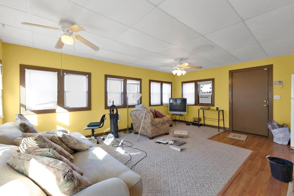 21400 Johnson Drive — photo 9