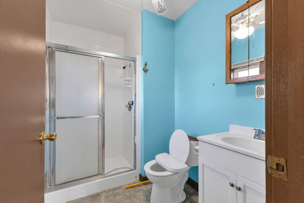 21400 Johnson Drive — photo 13