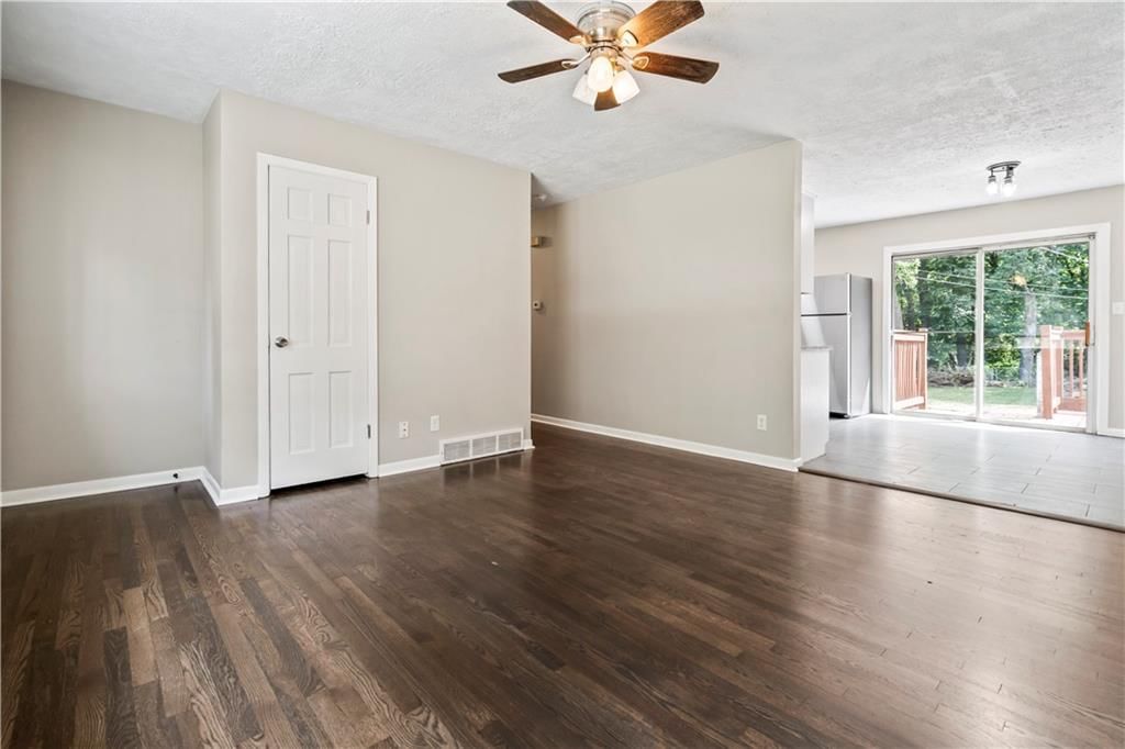 4537 NE 56th Street — photo 7