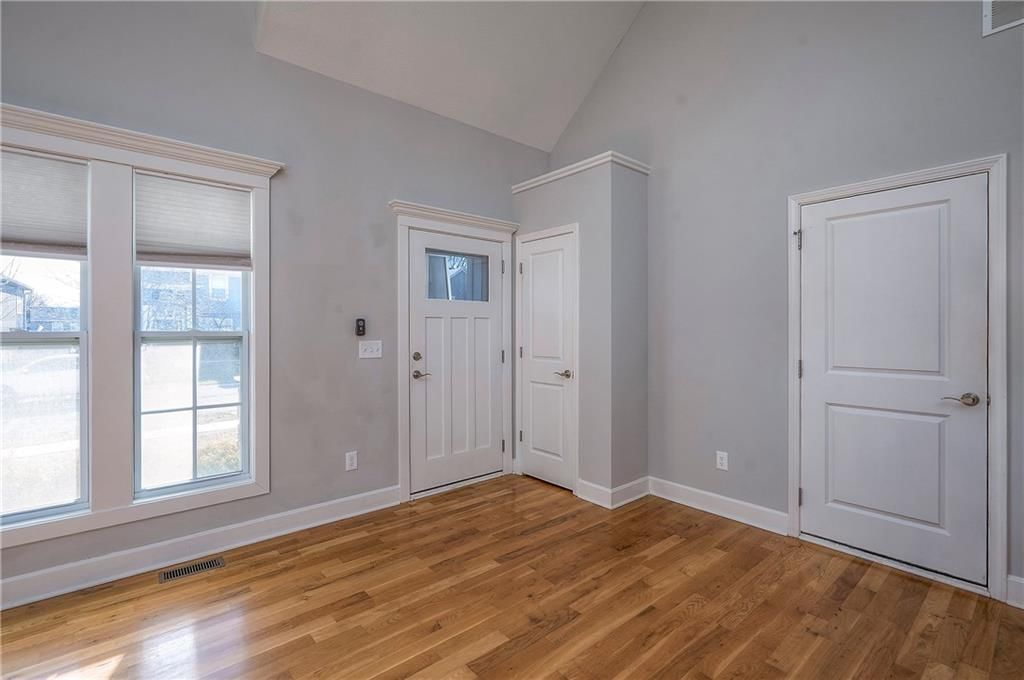 11426 Yecker Avenue — photo 4