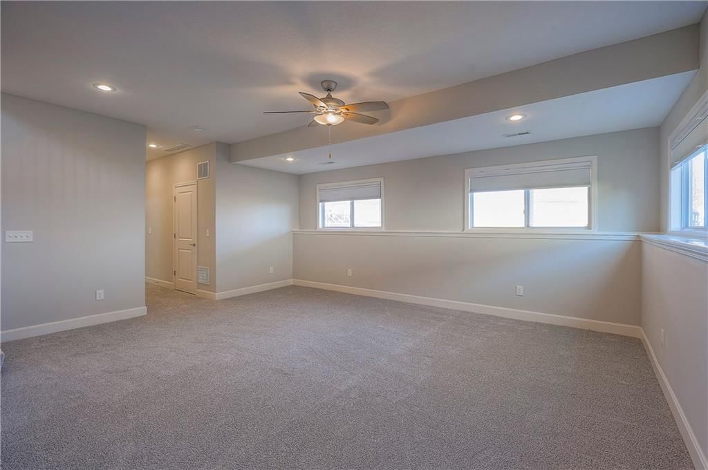 11426 Yecker Avenue — photo 27