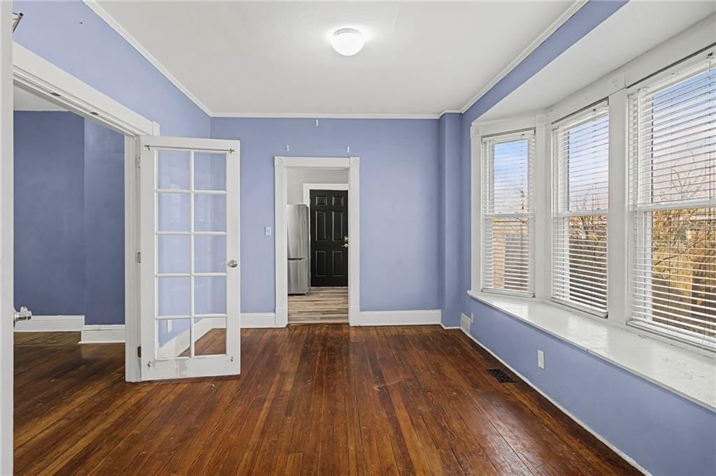 920 W 42nd Street — photo 7