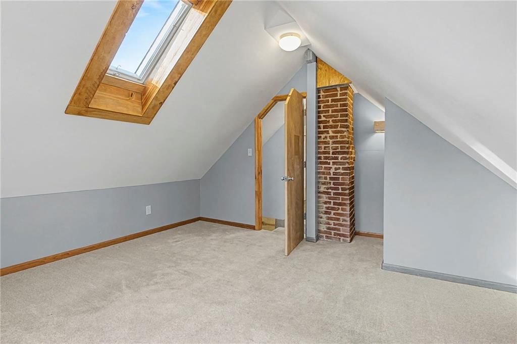 920 W 42nd Street — photo 20