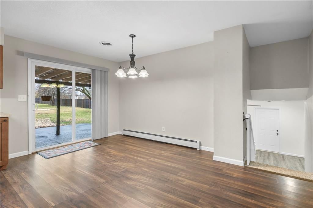 211 N Lincoln Street — photo 10