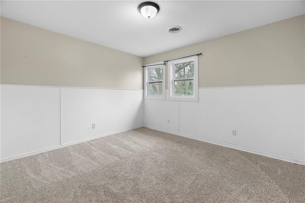 211 N Lincoln Street — photo 16
