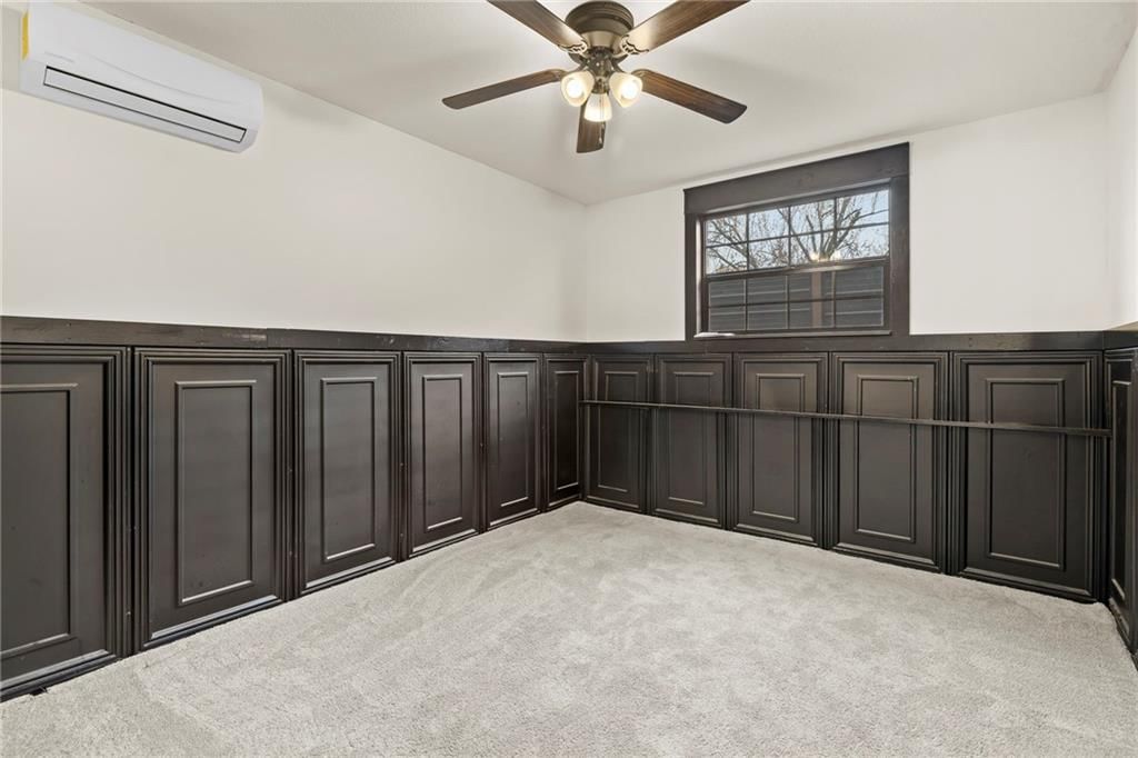 211 N Lincoln Street — photo 31