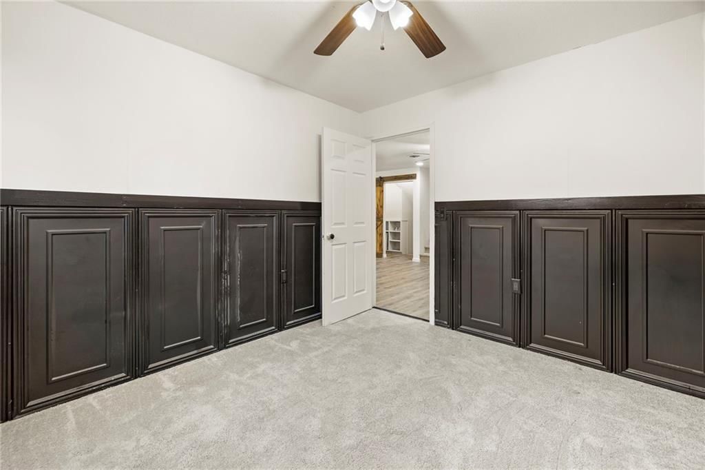 211 N Lincoln Street — photo 32