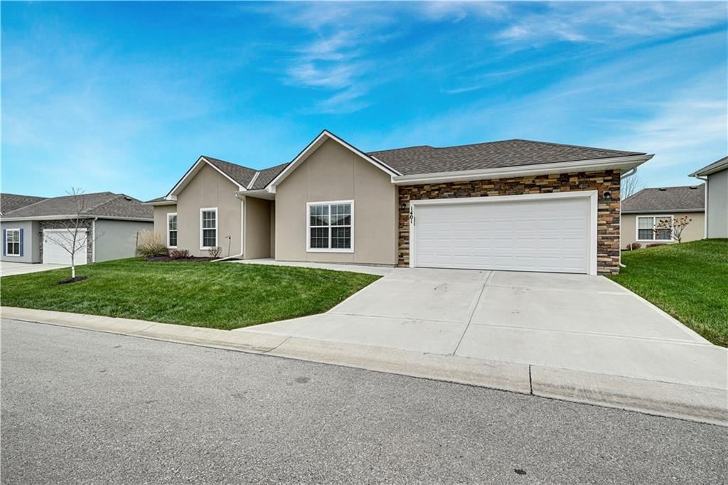 1401 Villa Lane — photo 3