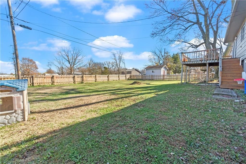 217 Maple Terrace — photo 25