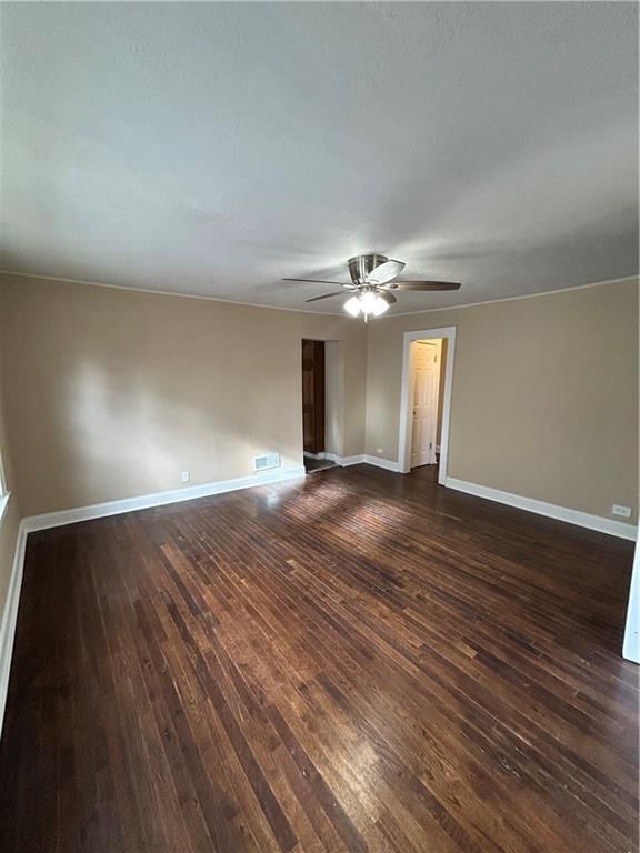 4338 Myrtle Avenue — photo 2